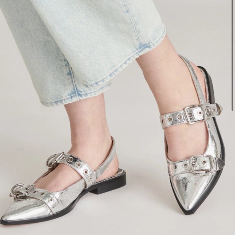 Dolce Vita Labell Slingback in Silver Distressed. Size 10. - Picture 3 of 9